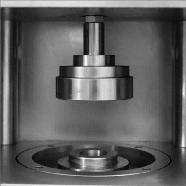 Mechanical press vs hydraulic press